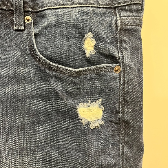 Old Navy Women’s Power Straight High Rise jeans.  Size 18 - Picture 7 of 7